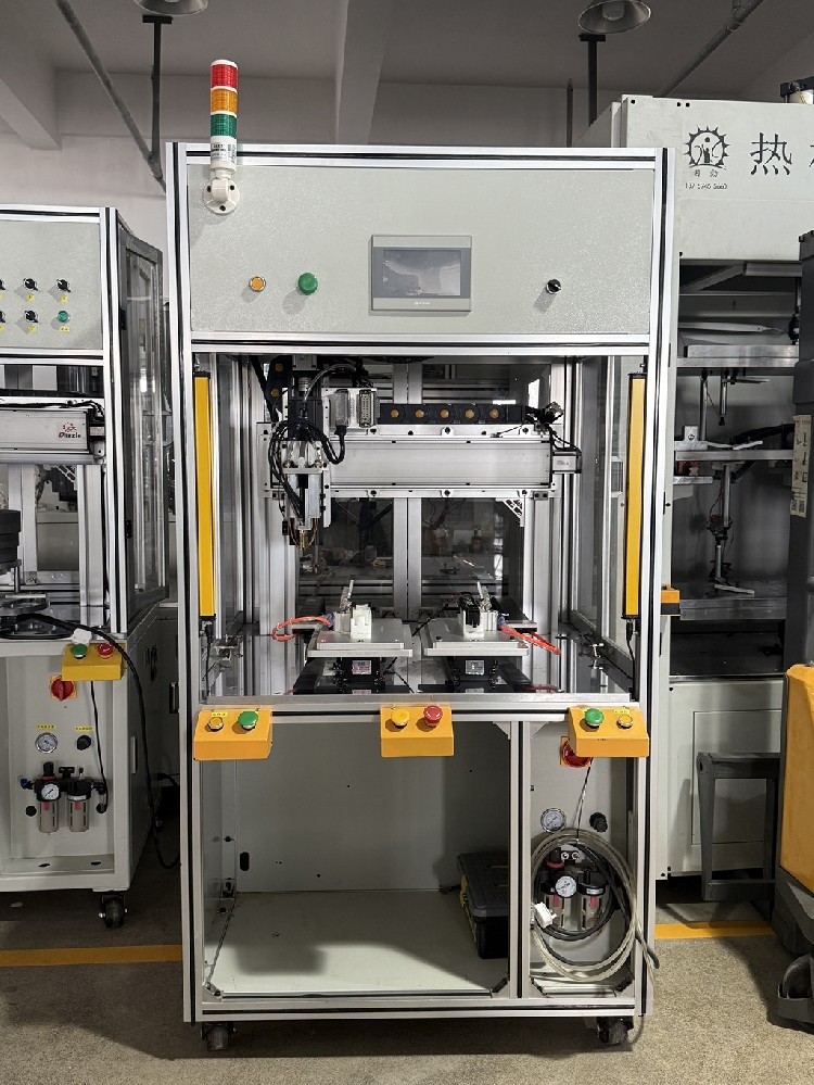 熱鉚焊接機